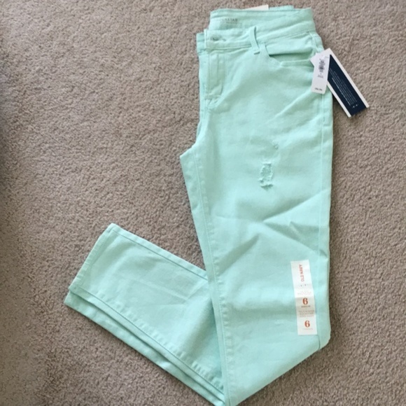 Old Navy Denim - [Old Navy] NEW Rockstar Mid Rise Distressed Denim